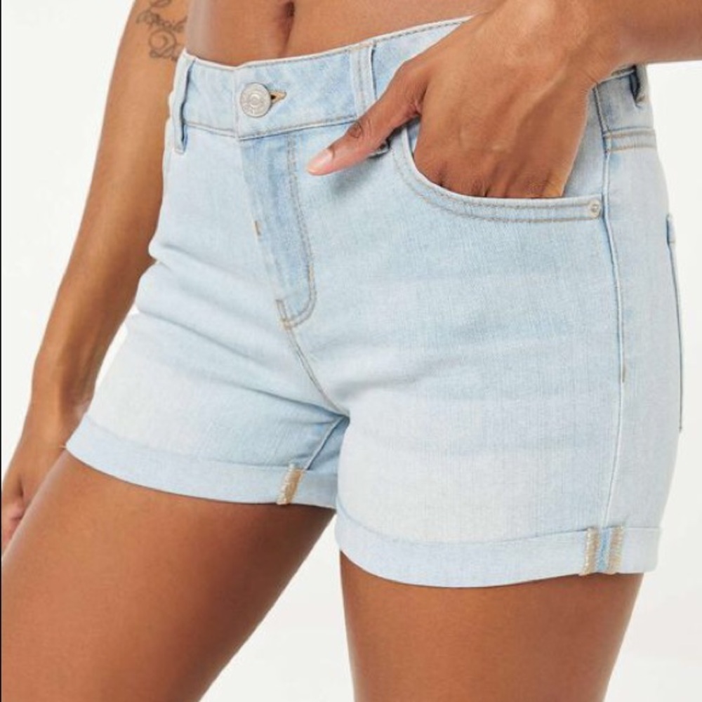 ARDENE SHORTS - Picture 2 of 6